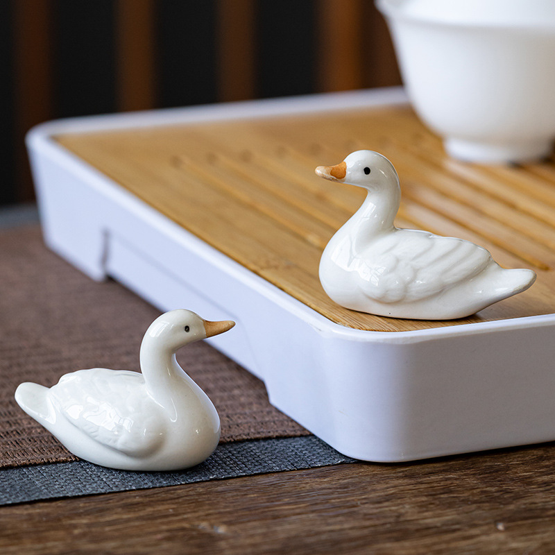 Ceramic simulation little duck tea pet decoration creative animal cute little white duck potted fish tank decoration water landscape landscape