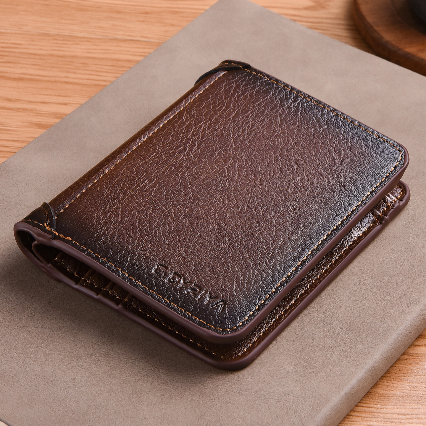 Retro Color-Washed Wallet for Men, Short Style with Multiple Card Slots, Integrated Driver's License Card Holder, Vertical Design, High-End Feel, Thin Leather Wallet