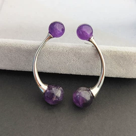 耳环;耳钉;耳扣