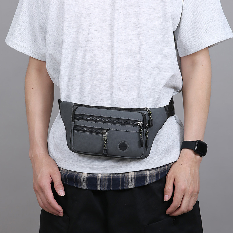 Bolso de pecho para hombre simple y ligero de color sólido Bolso de bolsillo de cajero portátil multicapa Película de cuero PU Bolso de mensajero de hombro para salida informal