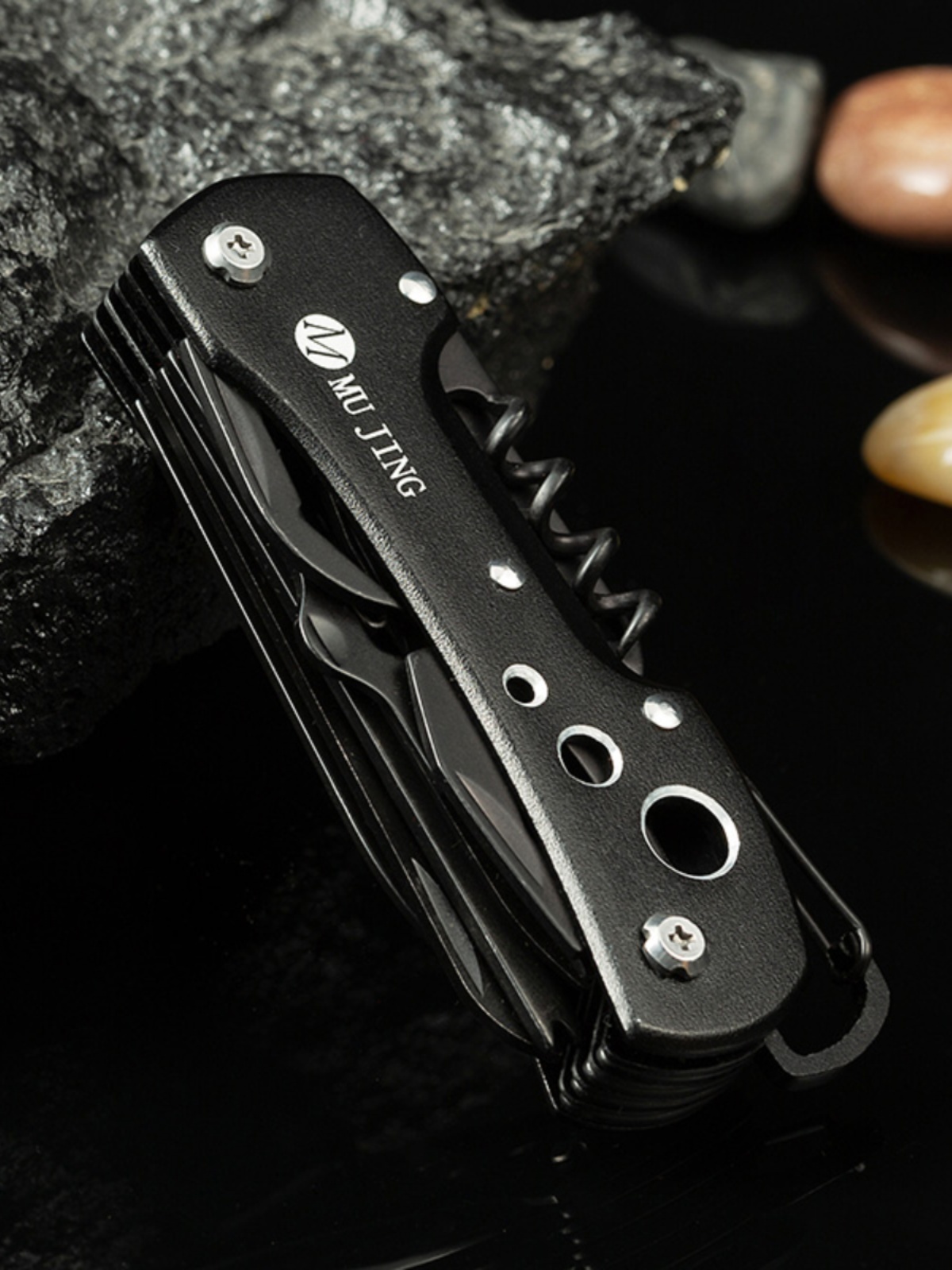 多功能瑞士刀具户外野营装备折叠工具多用便携刀随身防身迷你小刀