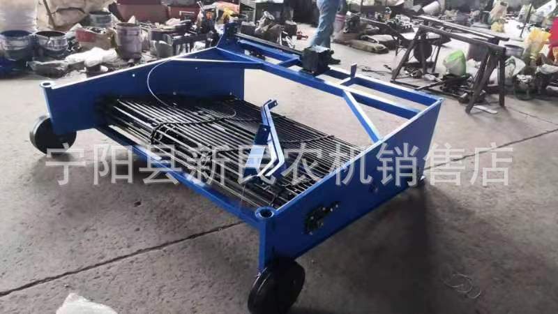 轻型土豆收获机