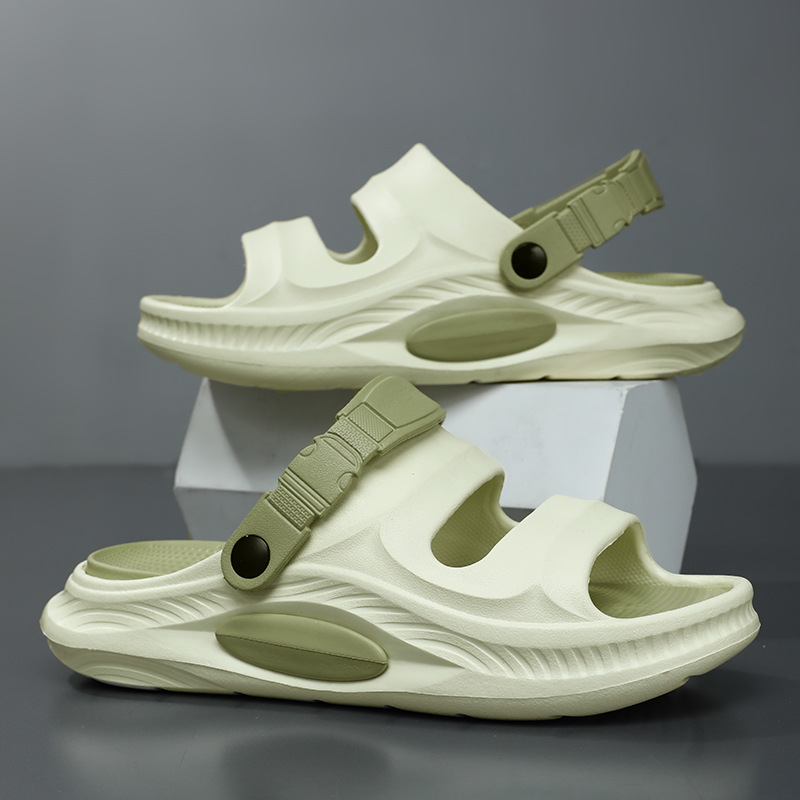2025 nueva ropa exterior de verano antideslizante pisando heces sandalias y zapatillas de suela gruesa arrastrando al aire libre sandalias de playa de doble uso hombres