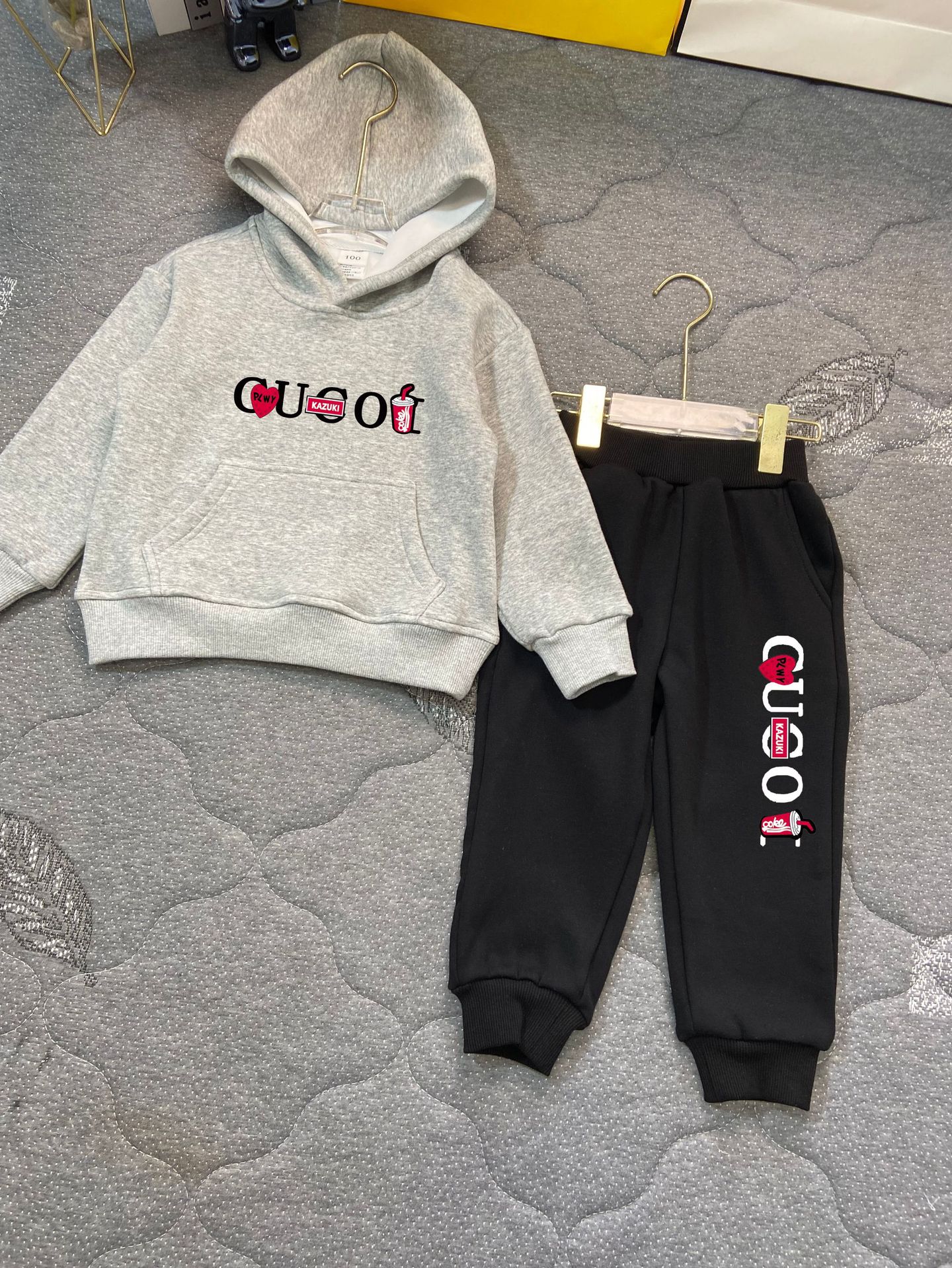 2023 Winter New Casual Hooded Sweater Boys Girls, Two Piece Upholstered and Warm Set for Children_voghion.com