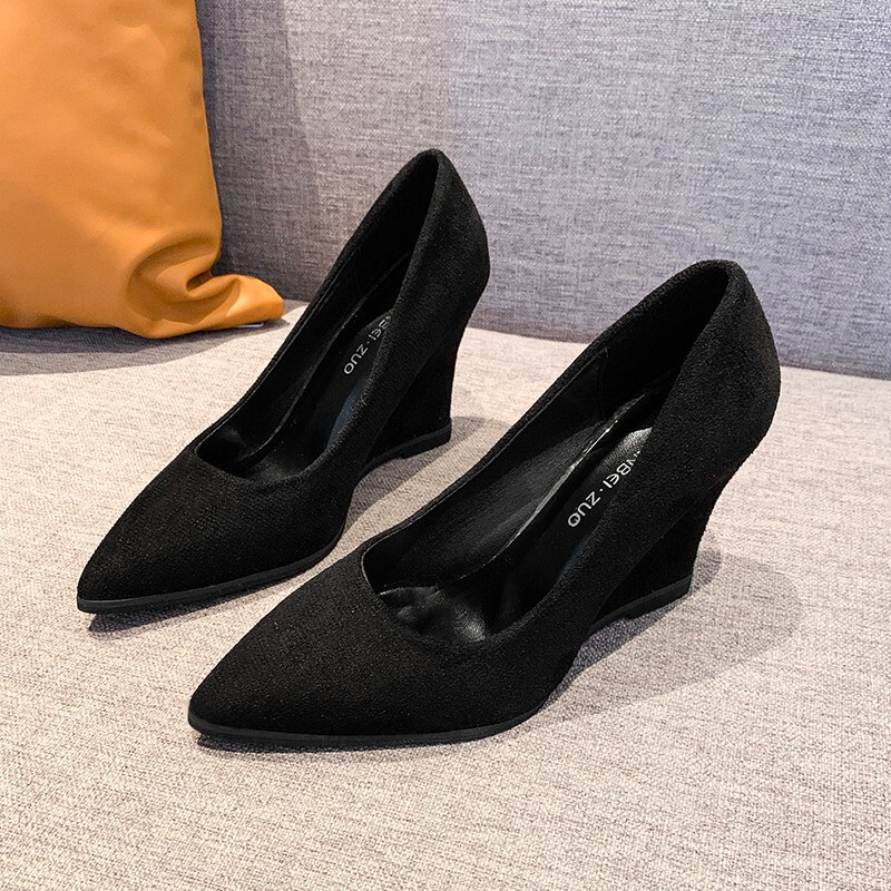 Women's Wedge-Heeled Single Shoes, Professional Style, High Heels, Pointed Toe, Shallow Mouth, Velvet Surface, Elegant and Versatile, Height-Increasing, Large Size, New Autumn Model Women's Wedge-Heeled Single Shoes, Professional Style, High Heels, Pointed Toe, Shallow Mouth, Velvet Surface, Elegant and Versatile, Height-Increasing, Large Size, New Autumn Model