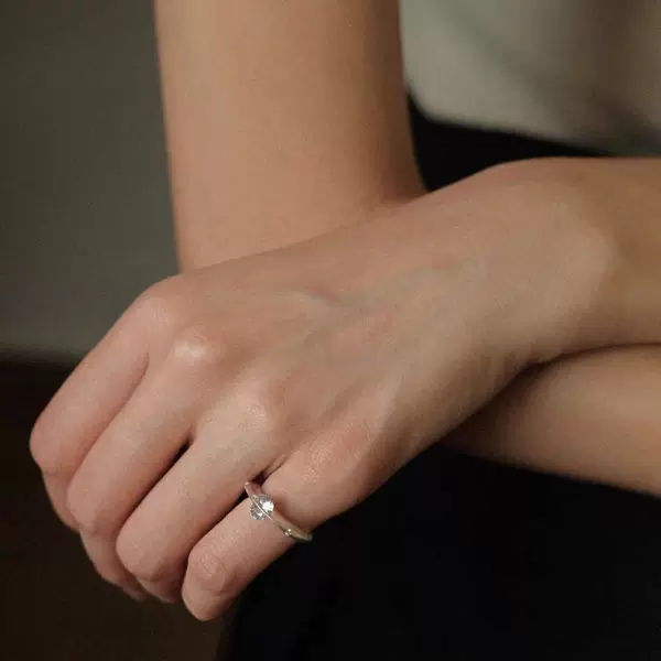 "Comet" Cosmic Star Tail Ring Sparkling Silver Ring High-End Niche Design