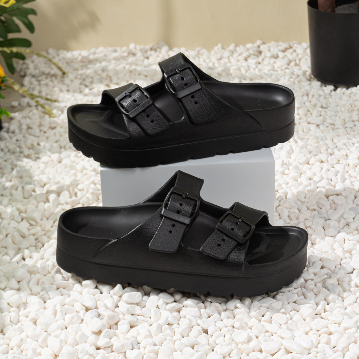 Nuevas zapatillas eva multicolores, sandalias de plataforma para mujer, antideslizantes de todo fósforo, cómodas sandalias y zapatillas de playa con hebilla ajustable
