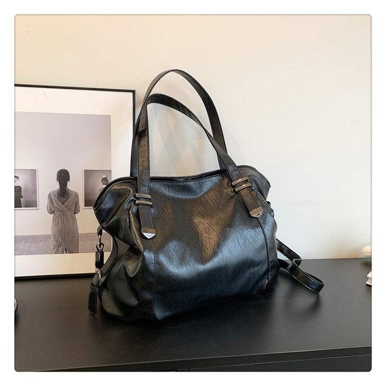 New fashionable European and American women's bags, retro and simple single-shoulder bags, large-capacity high-quality handbags, elegant crossbody bags are in stock undefined