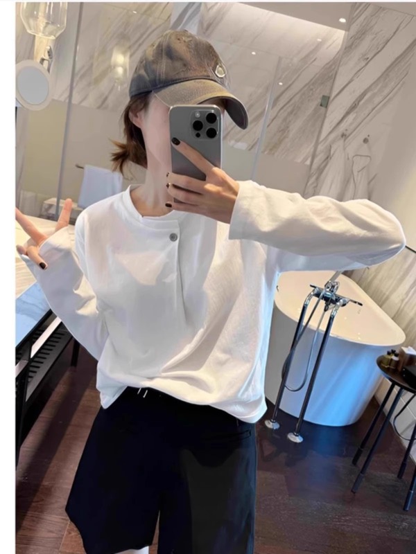 純綿の肩の白い長袖のtシャツの女性は2025春と秋にゆったりしています。|undefined