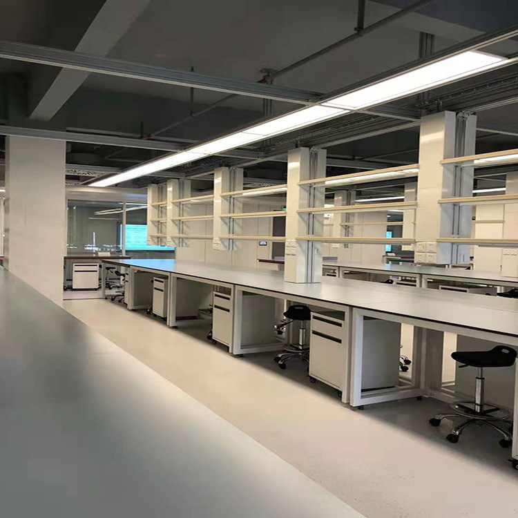 ʵ����ͨ��������ұ�̨��������̨