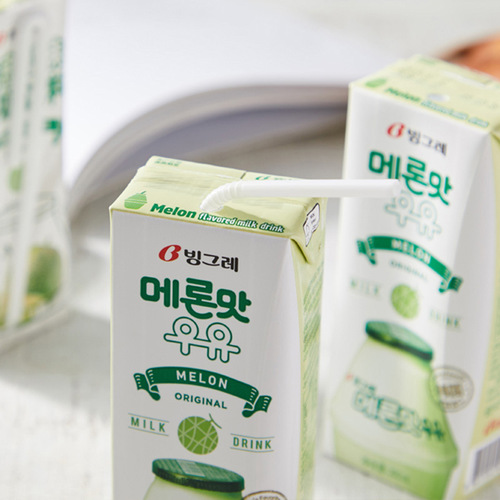 Bingre Korean-Style Milk Banana Strawberry Cantaloupe Milk Beverage Popular Sweet Milk Beverage Imported