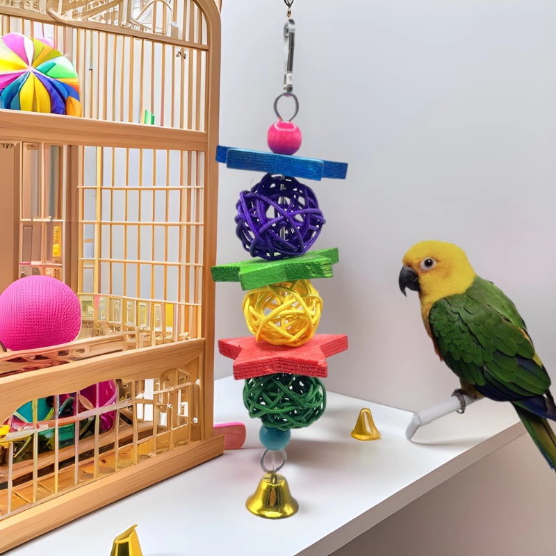Juego de juguetes de loro, juguetes combinados, columpios de colores, campanas, brochetas, juguetes de ratán, mordeduras de pájaros, juguetes de hámster