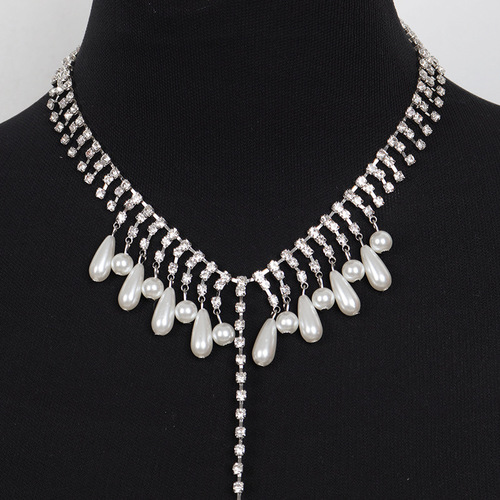 Sweet and cool cross-border jewelry chest chain, sexy and simple lady claw chain chest decoration, internet celebrity pearl, fashionable and elegant body chain