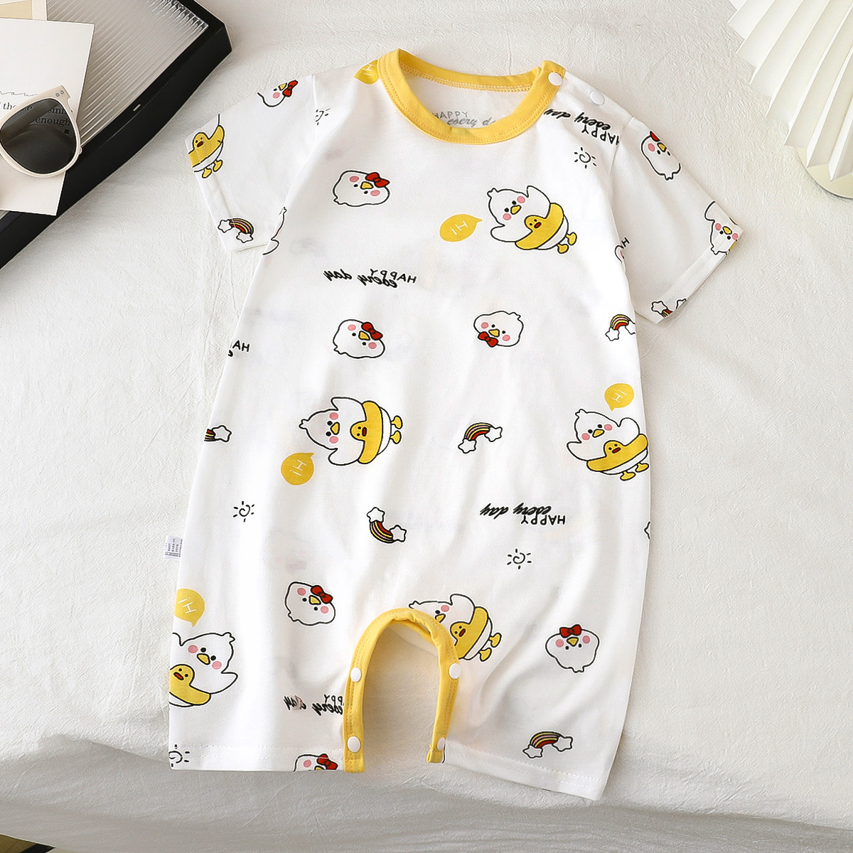 Baby Clothes All-match Boy and girl Baby Triangle Hatshirt Newborn Short-sleeved jumpsuit Wrap-up Pajamas Climbing Clothes
