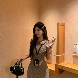 mm629少女裙子收腰娃娃领格纹裙千金感甜美连衣裙显瘦款好看女装