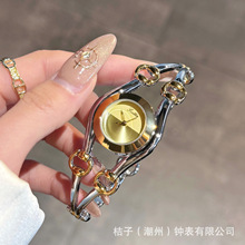 Ԋ�ߵ�Scottie���Cʽ�ֱ�ŮʿС�ɾ����p�ݸ��ֵ��ˮ�OӋ�ЈA�P