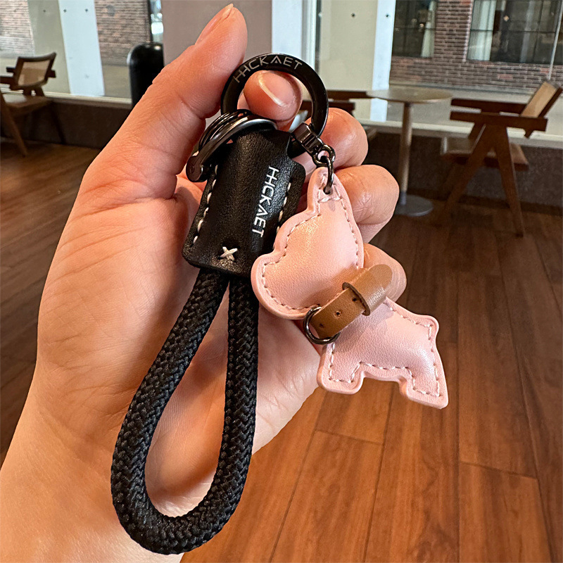 手工优质皮小狗汽车钥匙扣可爱法斗犬挂件创意情侣礼物高档包配饰|undefined