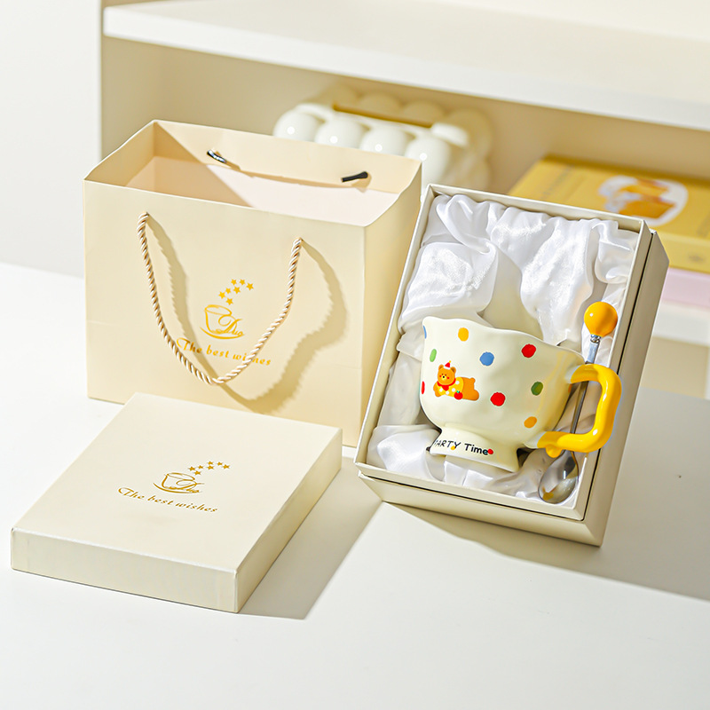 Taza de cerámica de moda creativa Regalo de oficina Taza para el hogar Taza de café Taza de agua Taza de desayuno Feliz cumpleaños