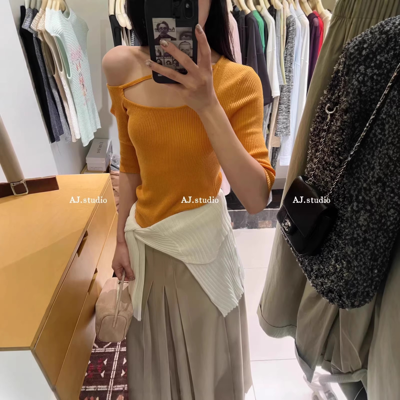 【AJ.STUDIO】氛围感一根带斜肩中袖针织衫670