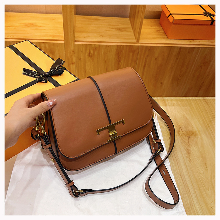 2023 New Fashionable and Minimalist Underarm Casual Western Style Solid Color Saddle Handheld One Shoulder Crossbody Bag_voghion.com