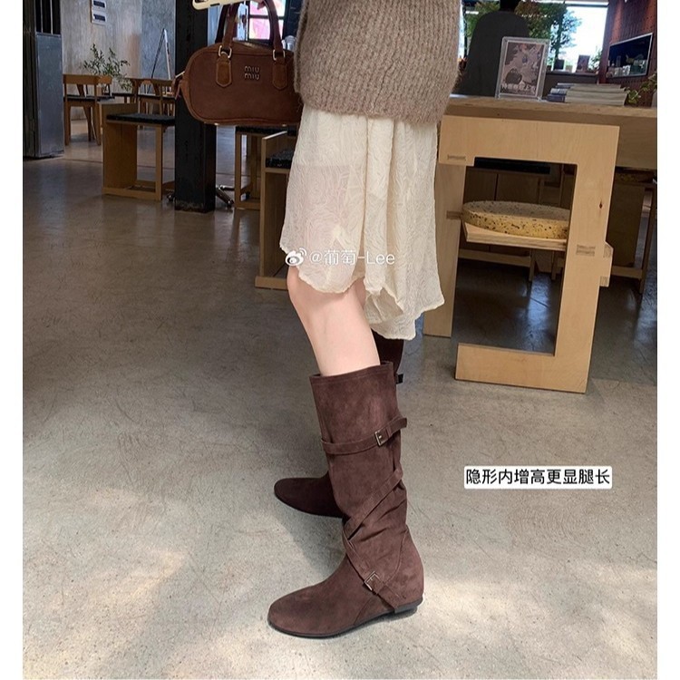 葡萄妈同款 增高6cm~ 韩系圆头扣带柔软褶皱显瘦中筒靴女高跟靴|undefined