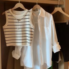 小さい子供の夏服のスーツの女性の新型の洋気の年齢を減らすストライプのベストのシャツは少し太っていてやせている高級感が現れます。