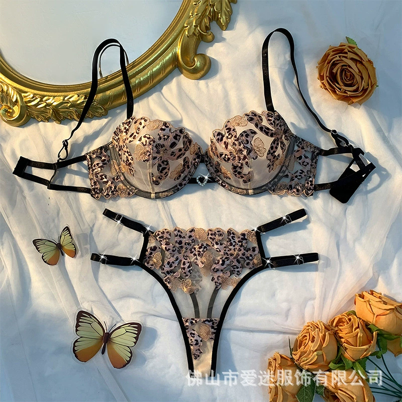 Y2025 новый сексуальный зрелый королевский костюм нижнего белья с леопардовой вышивкой, надвигающе эротическое белье 25006