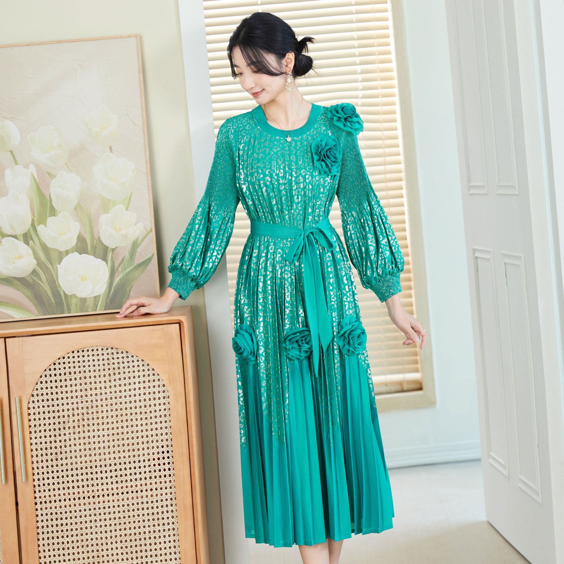 气质名媛高端女神范高级感连衣裙2025新款春装三宅设计感百褶长裙