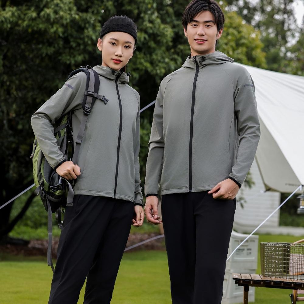 Invierno nuevo traje de montaña chaqueta encapuchada hombre y mujer ropa deportiva casual de manga larga una sola blusa puede imprimir logotipo