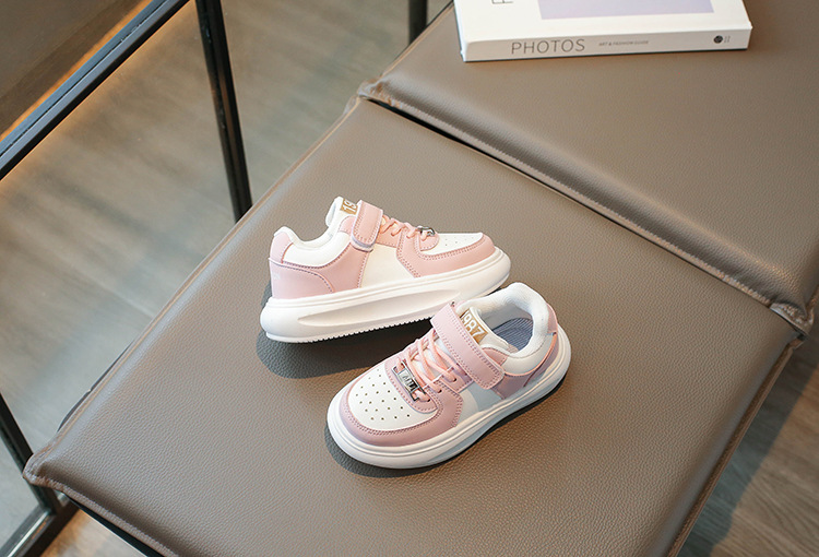 Neue Art von Kinder-Sneakern 2024 Herbst bequeme und modische lässige Sportschuhe für Jungen und Mädchen, mittlere und große Kinder-Schülerschuhe_voghion.com