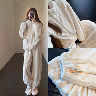 ���⴩�ļҾӷ� ��ů���m�ɼ���˯��Ů�¿�25�������b�Ӻ�G122214