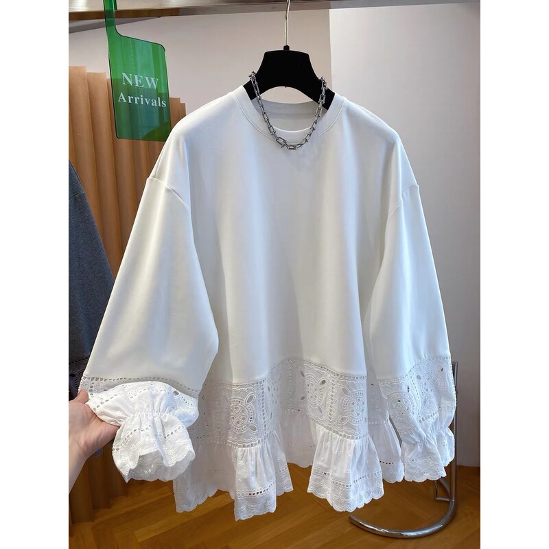 【Fat Girl】2026 Autumn/Winter Lace Patchwork Long Sleeve T-Shirt for Women, Relaxed Fit, Slimming, Lazy Style, Round Neck Top 【Fat Girl】2026 Autumn/Winter Lace Patchwork Long Sleeve T-Shirt for Women, Relaxed Fit, Slimming, Lazy Style, Round Neck Top