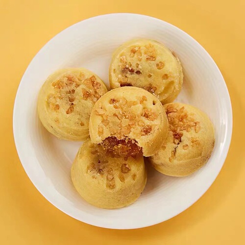 Small mooncakes, coconut flavored small pineapple cakes, Xiamen souvenirs, bulk mini pineapple cakes, wedding cakes, factory direct sales