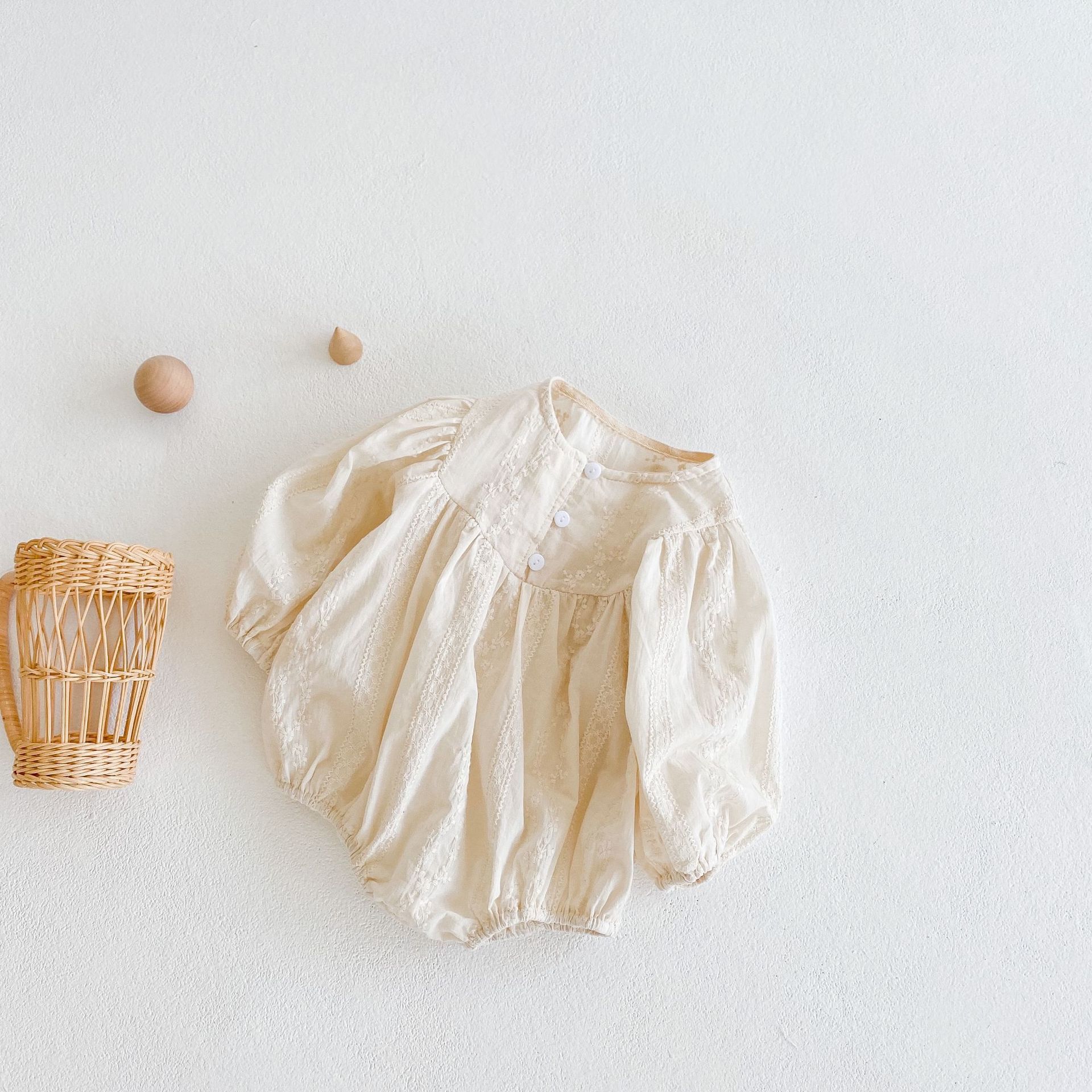 Ins2024 new spring and autumn season newborn baby girl jacquard round neck long sleeved hoodie jumpsuit_voghion.com