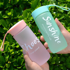 アウトドアスポーツ携帯プラスチックカップ創意ギフトカップ子供学生用カップ広告カップカスタムロゴ