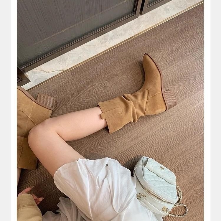 葡萄妈~同款堆堆靴子女2025秋季V口美拉德西部牛仔粗跟短筒马丁靴|undefined