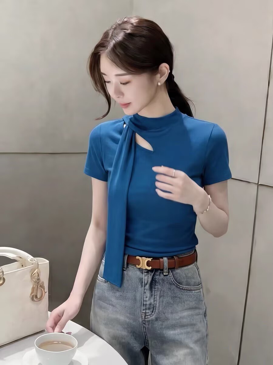 Áo thun nữ tay ngắn cổ tròn phối dây rua xanh lam — xanh lam