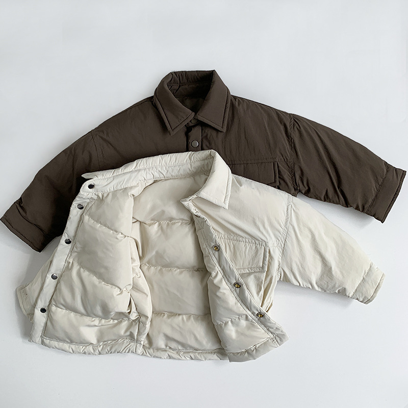 Blanca camisa de plumón infantil de invierno 2025 nuevo estilo para niños y niñas de moda coreana chaqueta de plumón de moda ropa de moda infantil