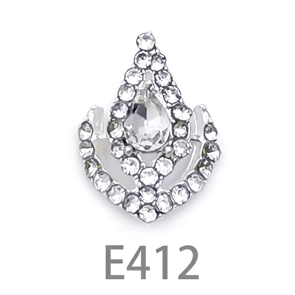 Nuevo transfronterizo europeo y americano estilo corona uñas joyería mezclado lote exquisito en forma de corazón rhinestone Cruz uñas rhinestone venta al por mayor