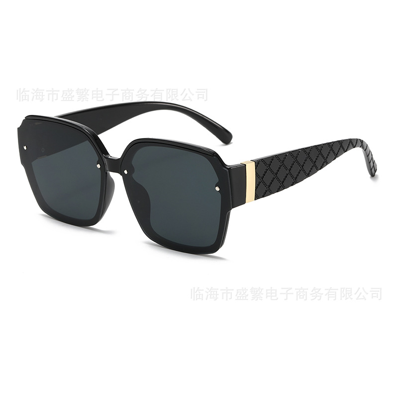 New European and American Trendy Street Style Sunglasses for Men and Women, Anti-Uv Square Frame, Small Fragrance, Retro Fashion Catwalk Sunglasses