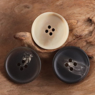 SOJO �������ɫ�����L�·�ţ�ǘ�֬�ۺ��s�ٴ�ں�ɫ����Ƥ�¿�