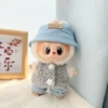 Blue YYDS denim hat + gray double button ring shirt two-piece set