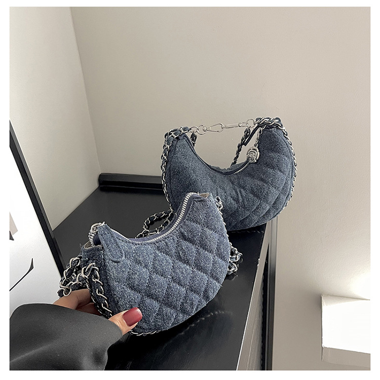 Women's Crossbody Bag With Diamond Chain And Denim Crescent Design_voghion.com