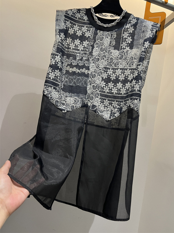 ハイエンド 2025 夏の新ラウンドネック花柄ノースリーブメッシュスプリットスプライシングミッドレングス Tシャツ女性のトップ|undefined