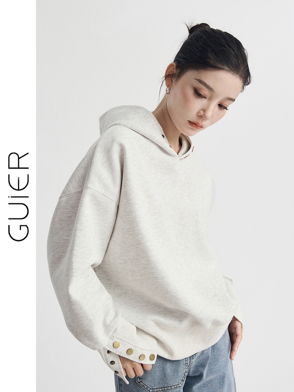 「GUIER」宽松连帽卫衣女秋2025新款设计感小众排扣百搭休闲上衣|undefined
