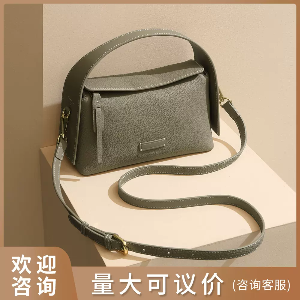 新款头层牛皮枕头包复古通勤软皮挂耳屋檐包时尚百搭休闲风手提包