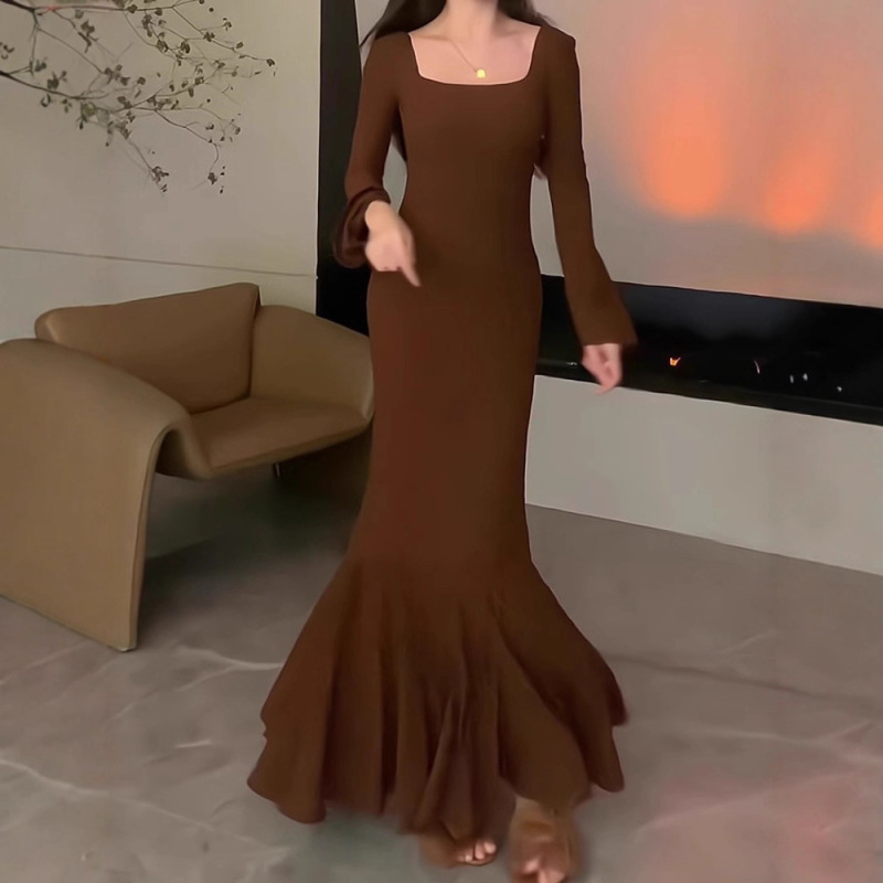赫本风法式黑色长袖连衣裙女秋季2025新款高级感修身包臀鱼尾长裙|undefined