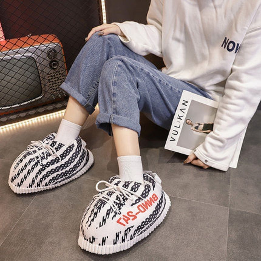 Invierno parodia aj cono coco zapatillas de algodón divertido interior pareja casero zapatos de felpa cálido rojo neto zapatos de algodón grande mujer