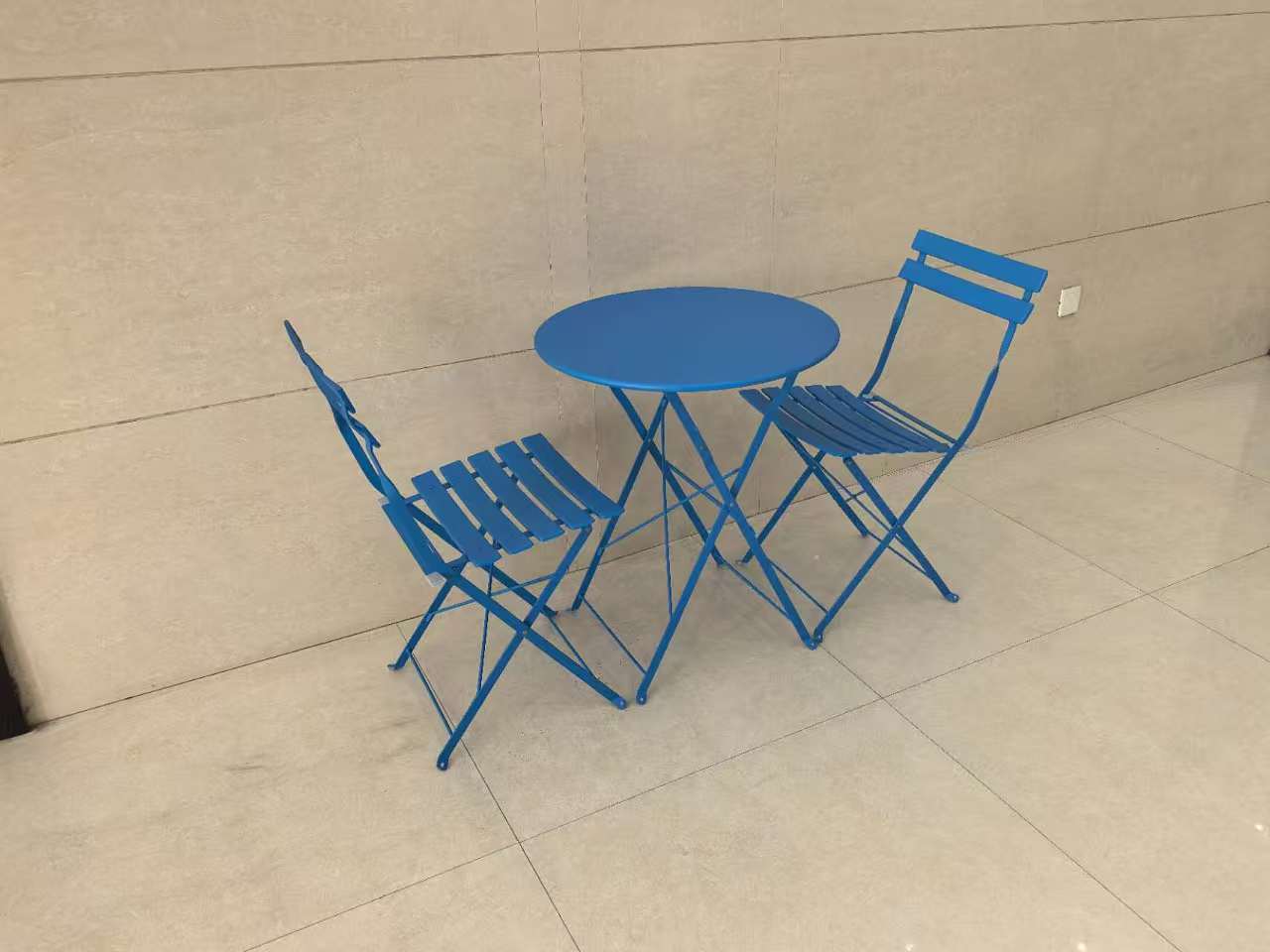 Mesa y silla plegables al aire libre balcón mesas de té ocio mesas y sillas de tres piezas patio exterior impermeable set de hierro forjado creativo