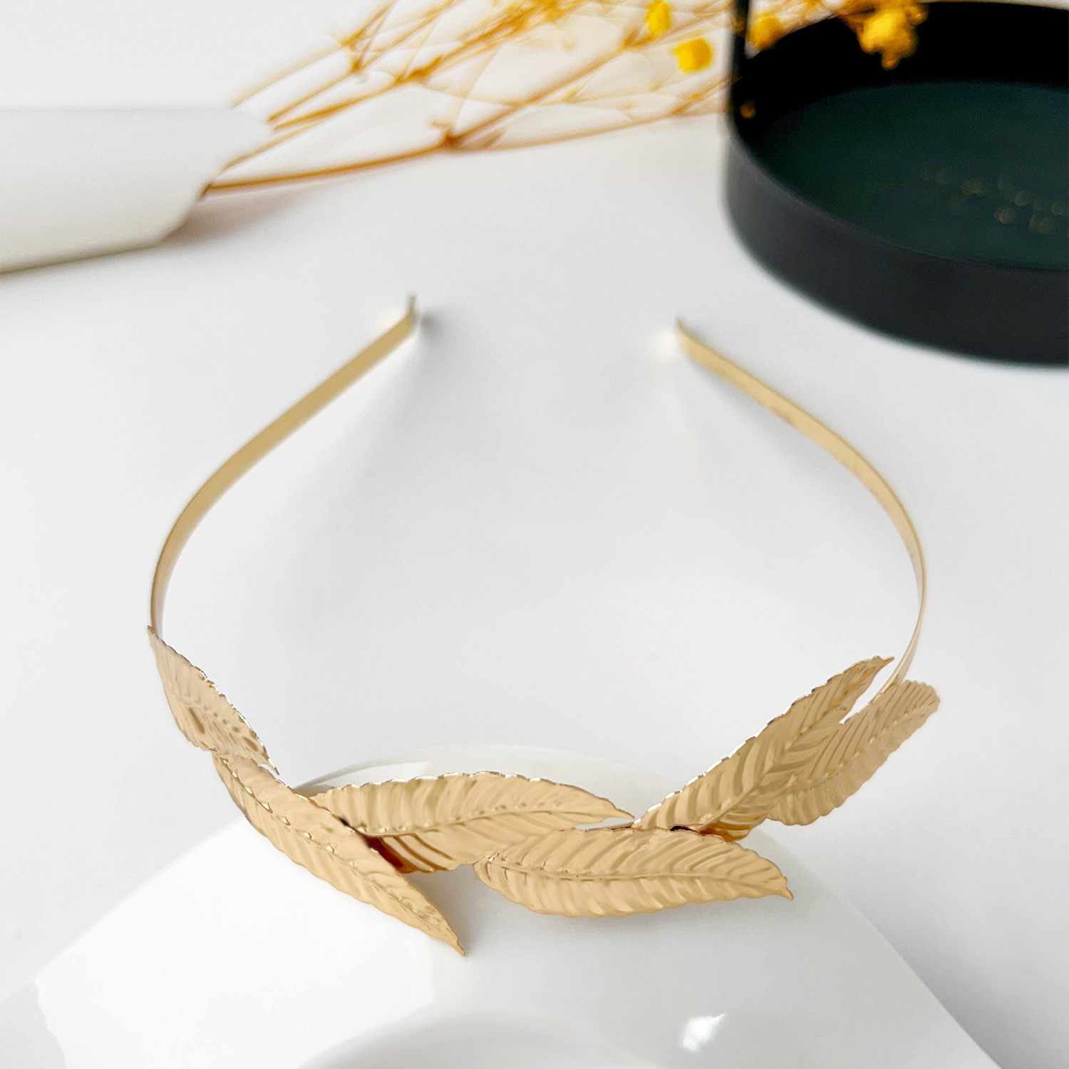Metal headband -6 large leaves